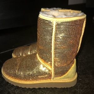 LIKE NEW Gold Sequin Uggs -perfect condition